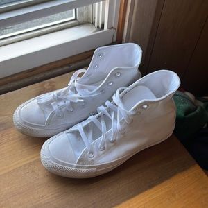 WHITE MONOCHROME CONVERSE